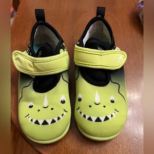 Speedo toddler boy shore explore Dinosaur water shoe medium 7/8 neon green black